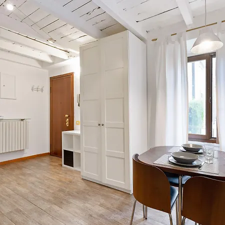 Flatty - Cirillo * Milan