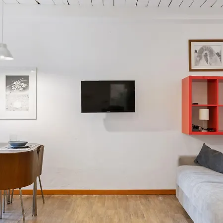 Daire Flatty - Cirillo